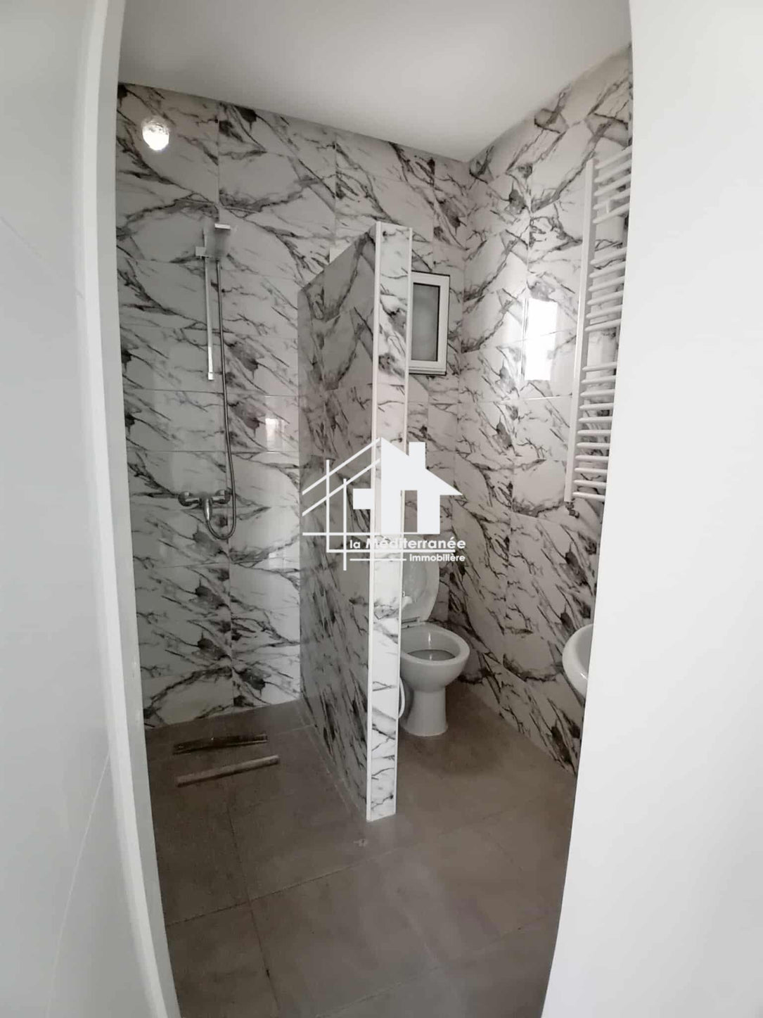 Appartement à Mégrine riadh