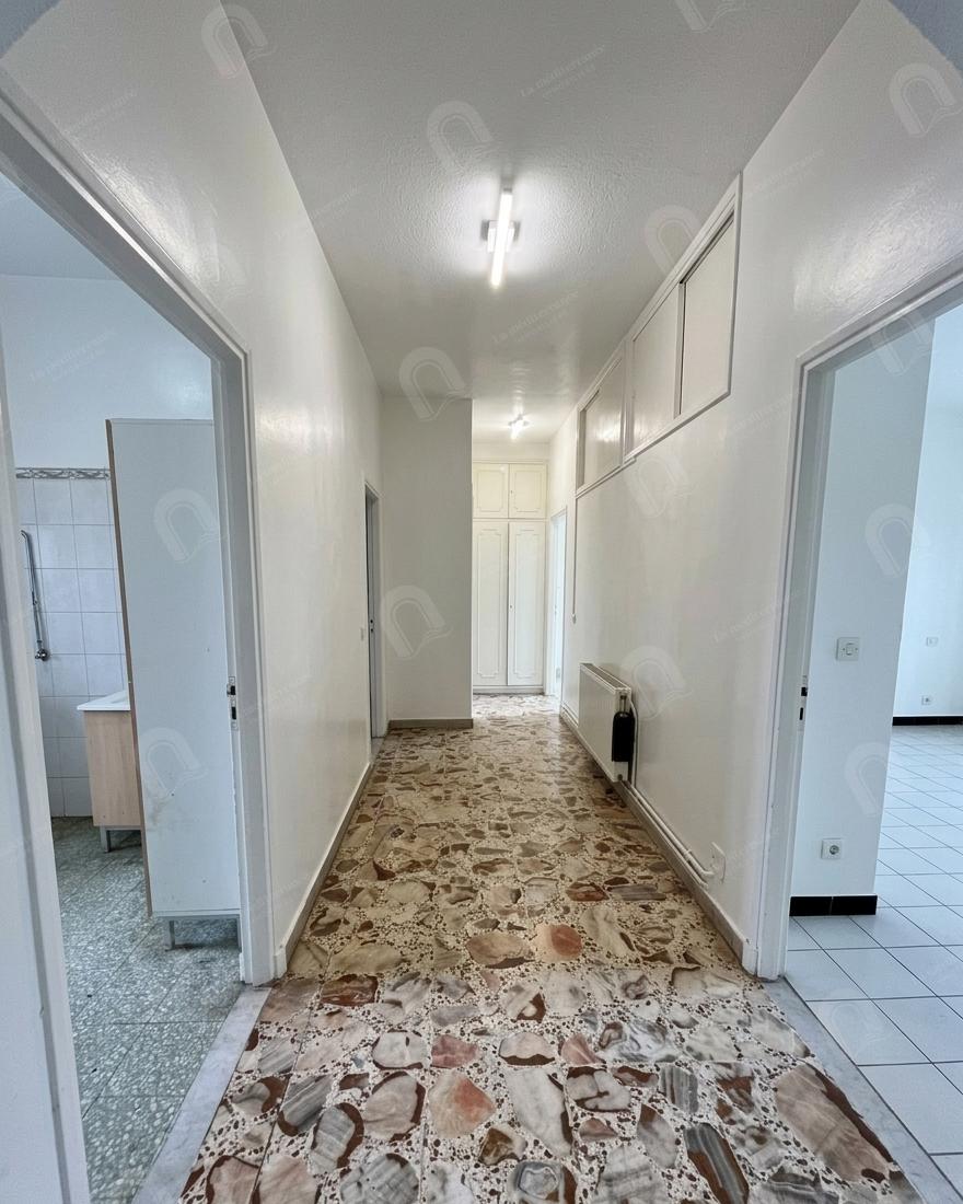 A louer étage de villa S+2 au bardo