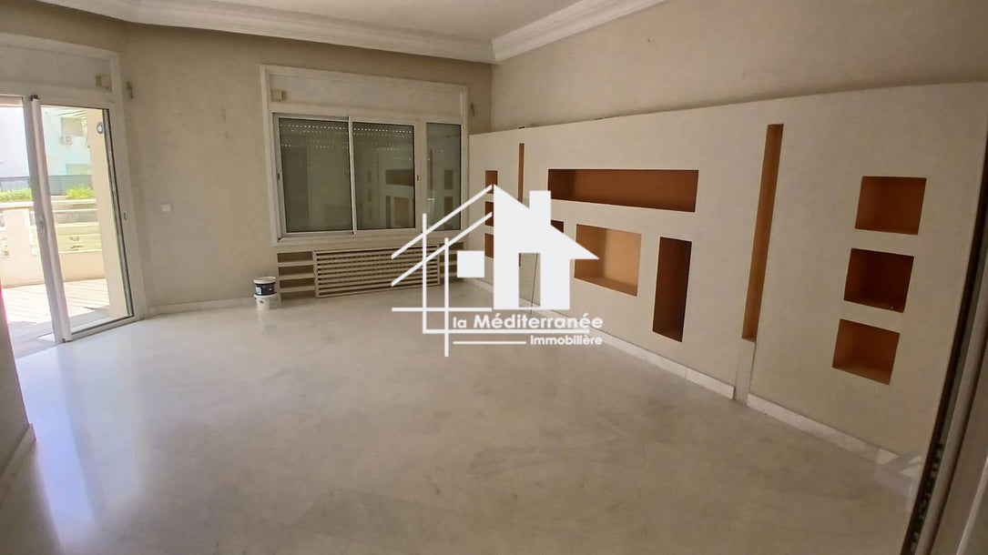 Un appartement S+3