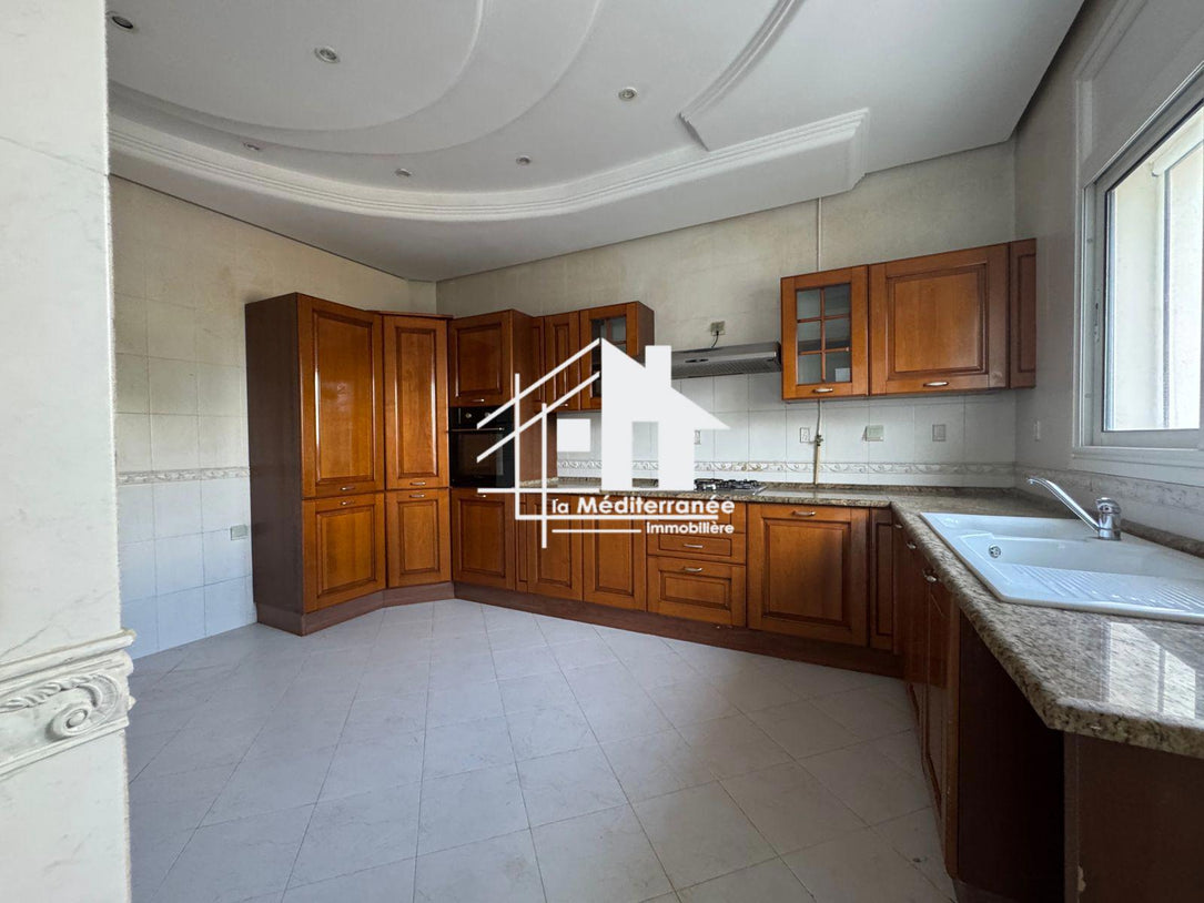 A louer un appartement au RDC
