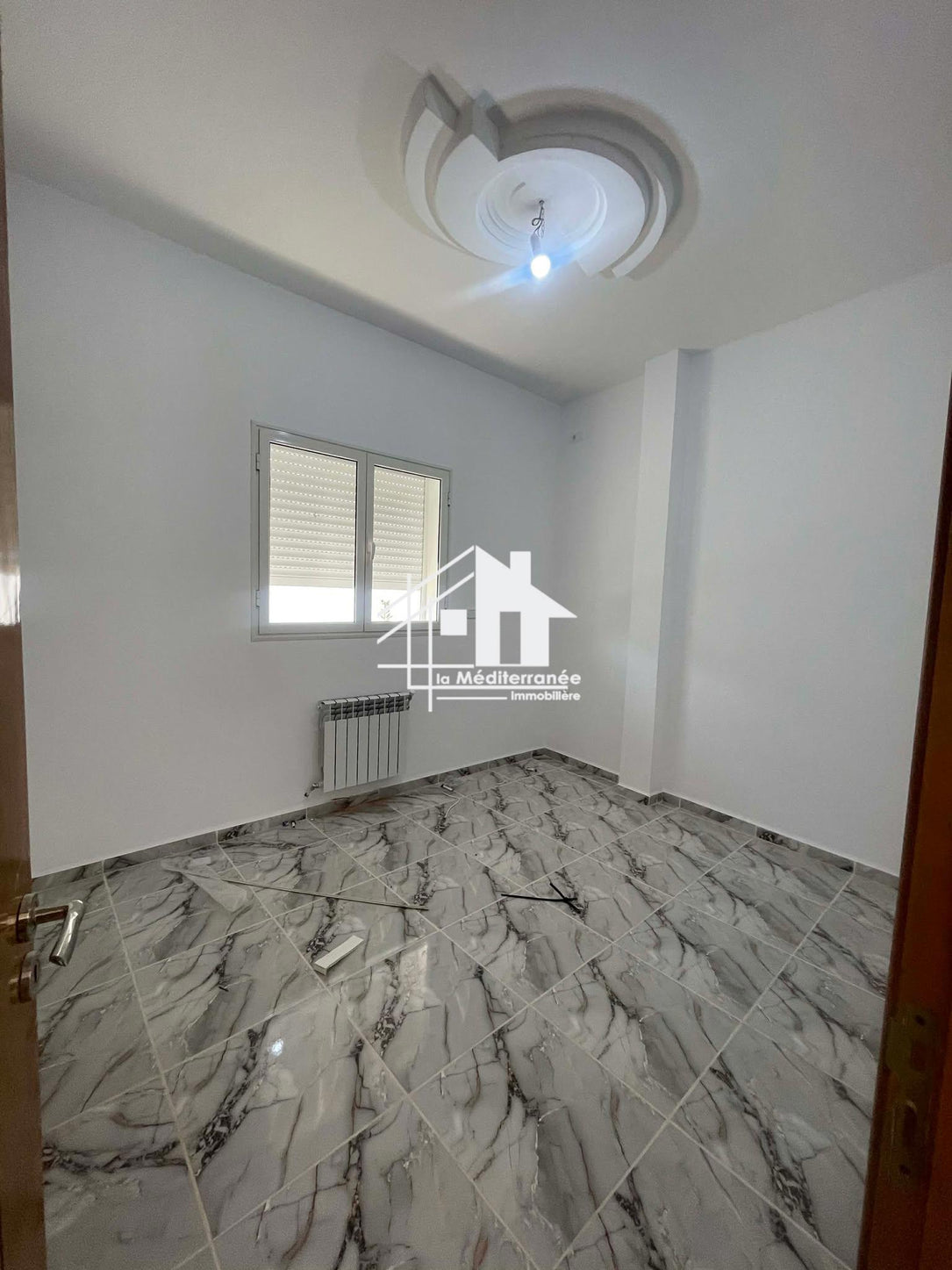 Etage de villa s+2 jamais habité à Taher sfar