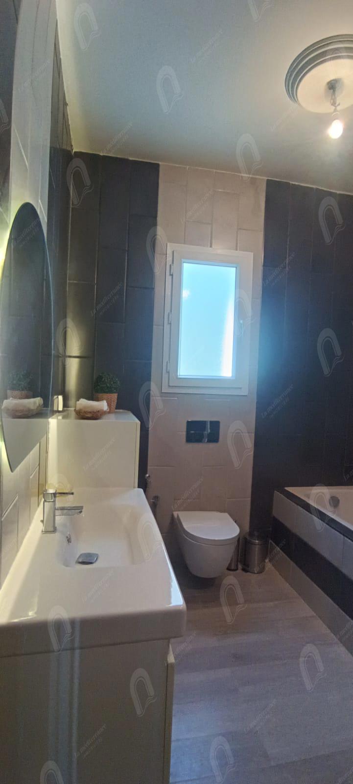 Villa a louer a la soukra chotrana 3 s+3 3500