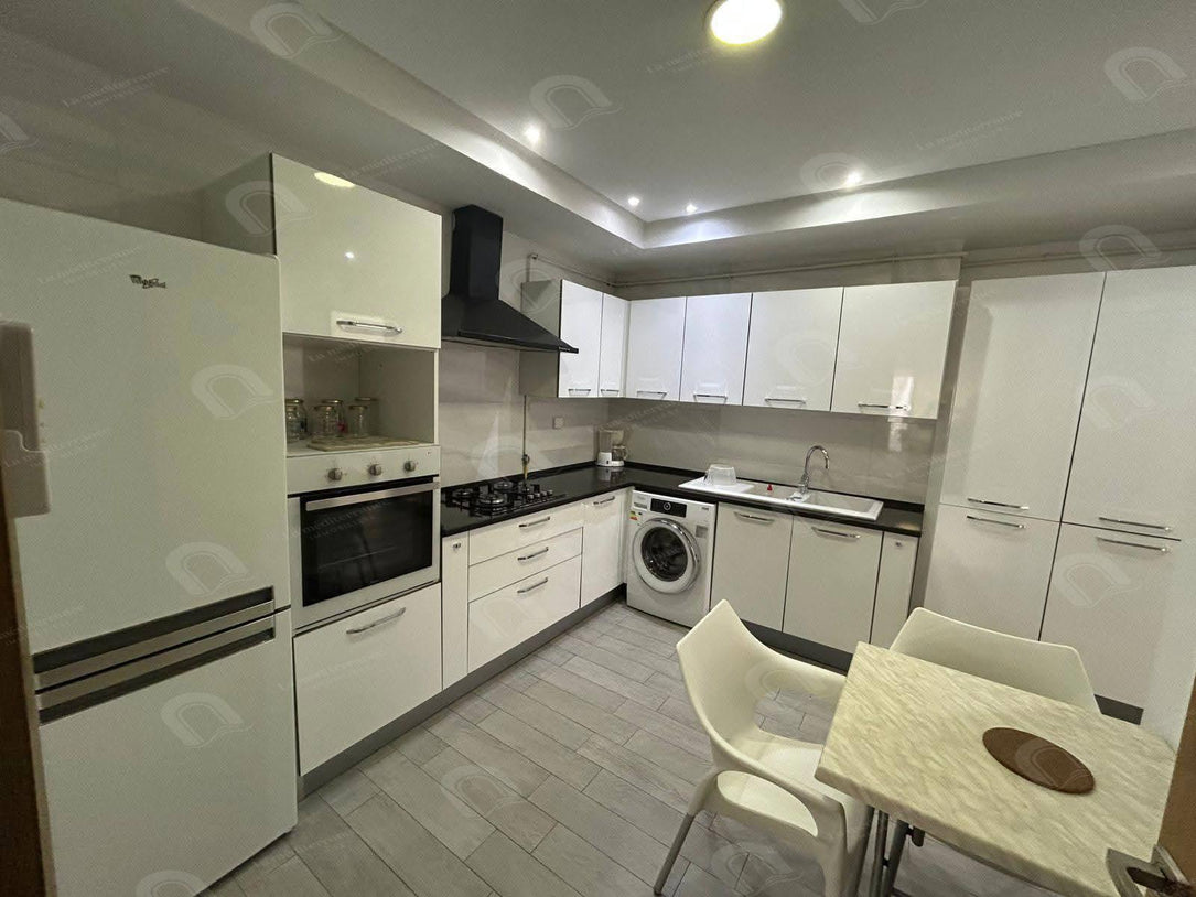 A louer s+2 meublé avec jardin à La Marsa ville