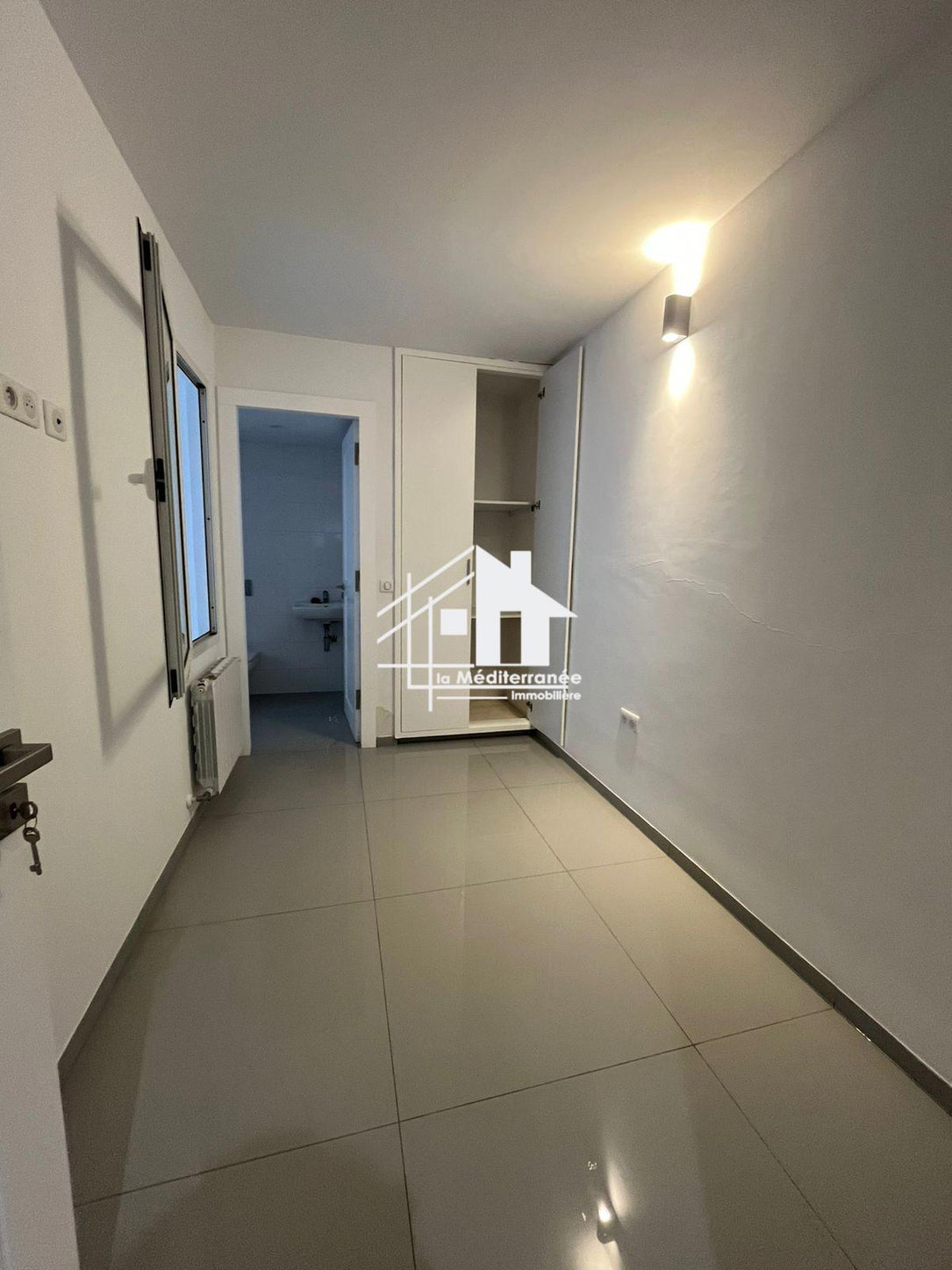 A louer une villa s+4 à Gammarth