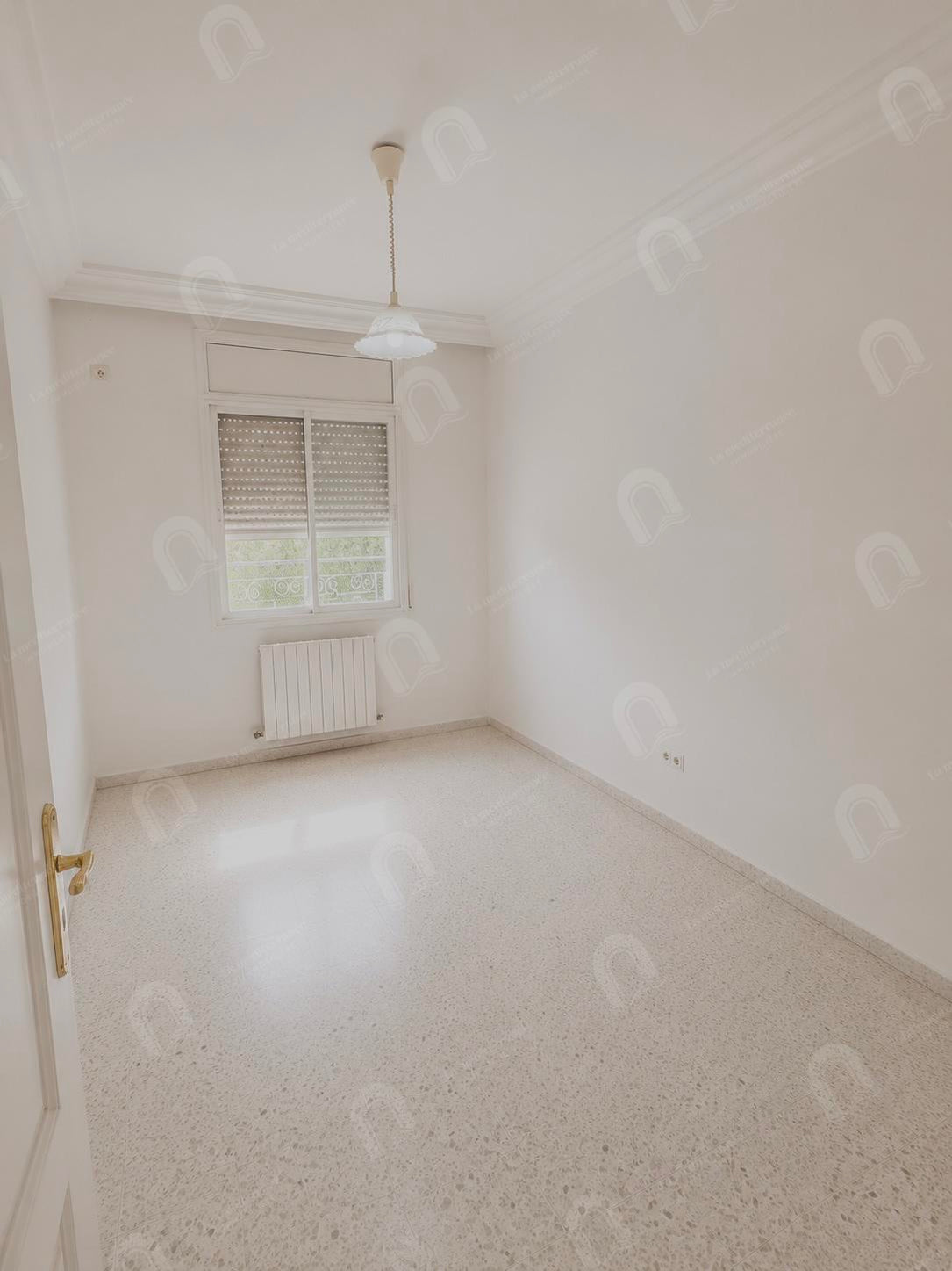 À louer appartement S+3 au bardo