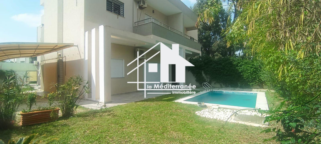 A louer villa avec piscine à Chotrana