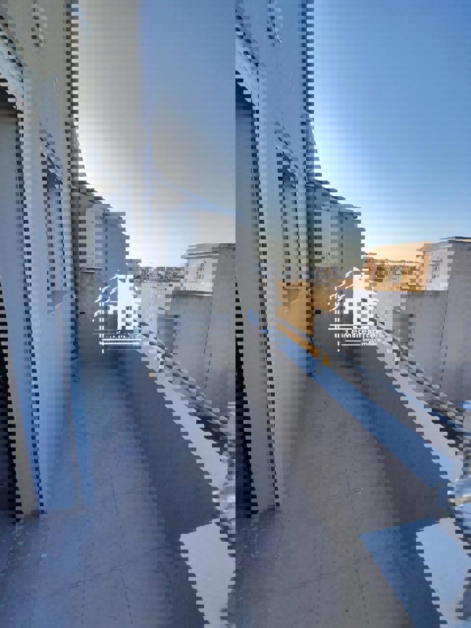 Appartement s+3 a boumhal bassatine