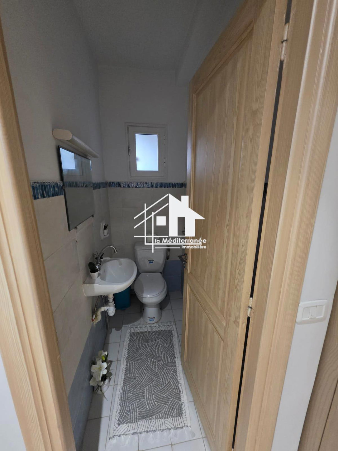 A vendre appartement S+3 à Cité El Waha à El Agba