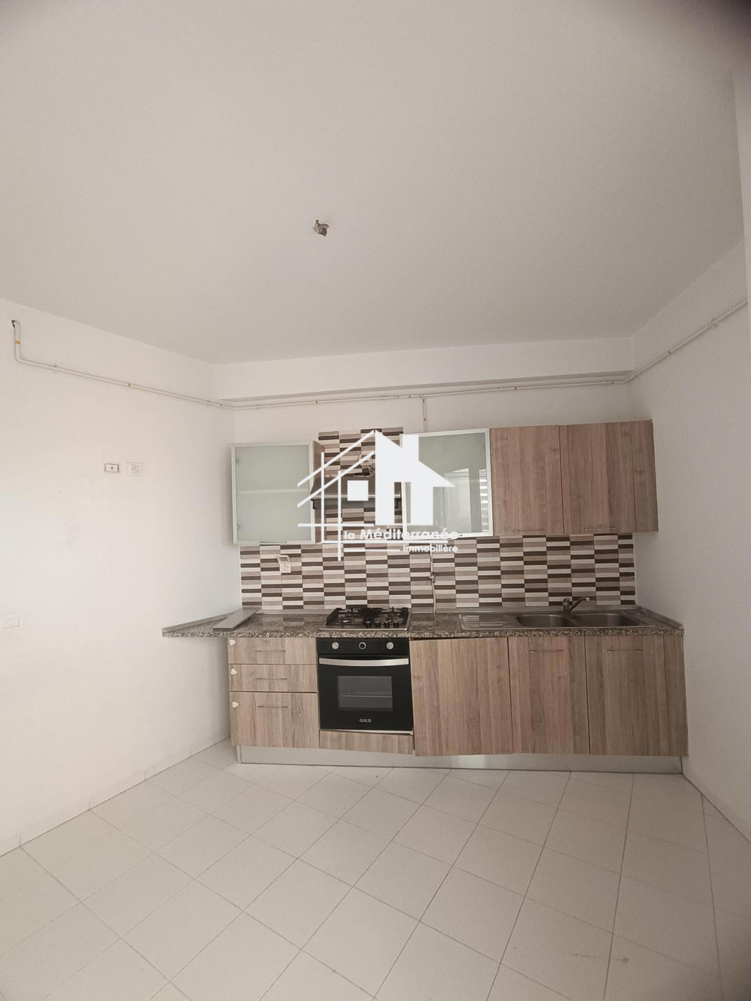 à vendre un appartement s+2 à el médina