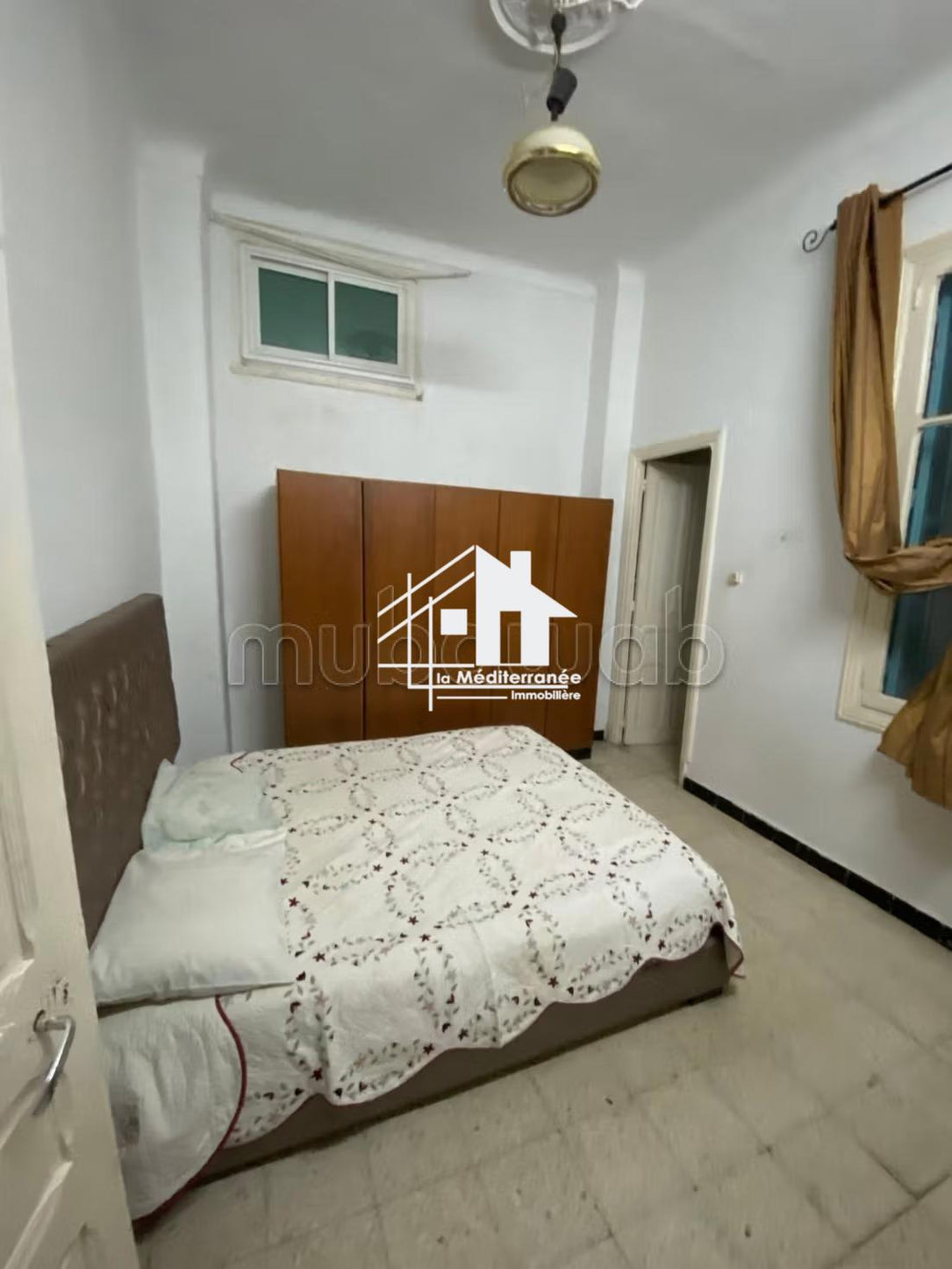 A vendre appartement s+3 au centre ville Tunis