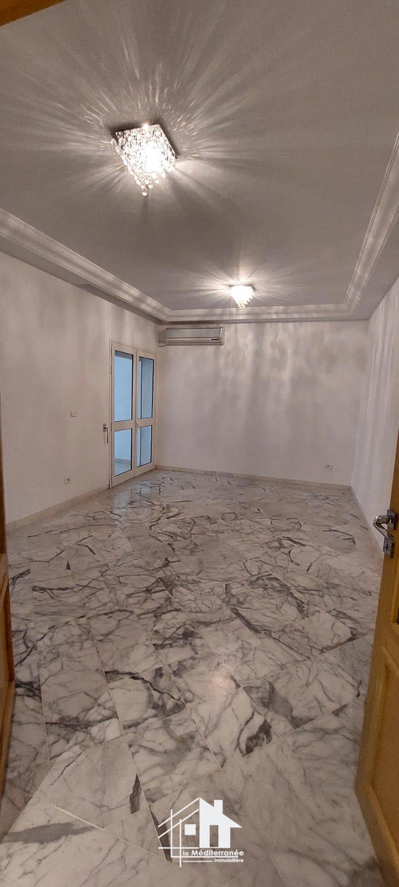 A louer appartement S+2 à la Soukra