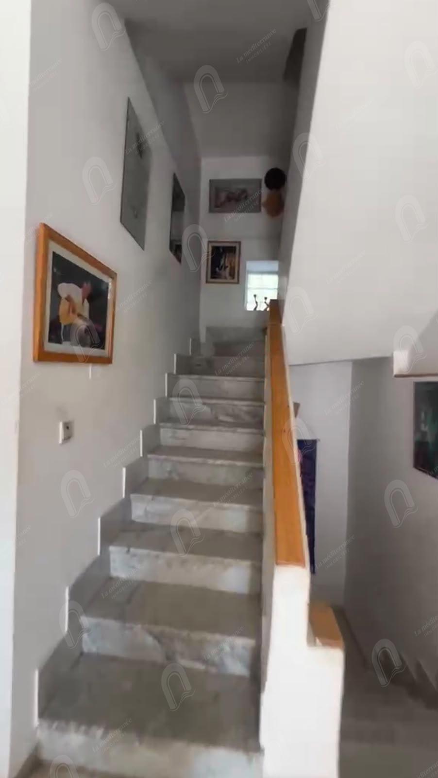 A vendre villa à menzah 8