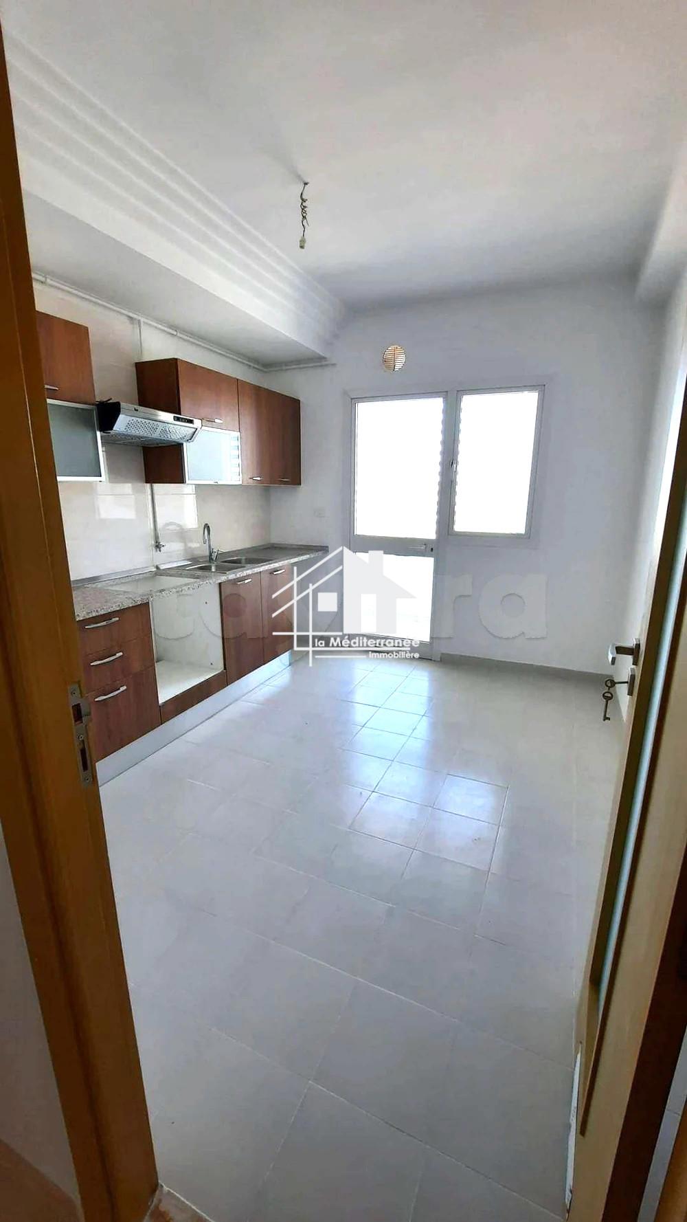 A louer appartement S+3 à la Manouba
