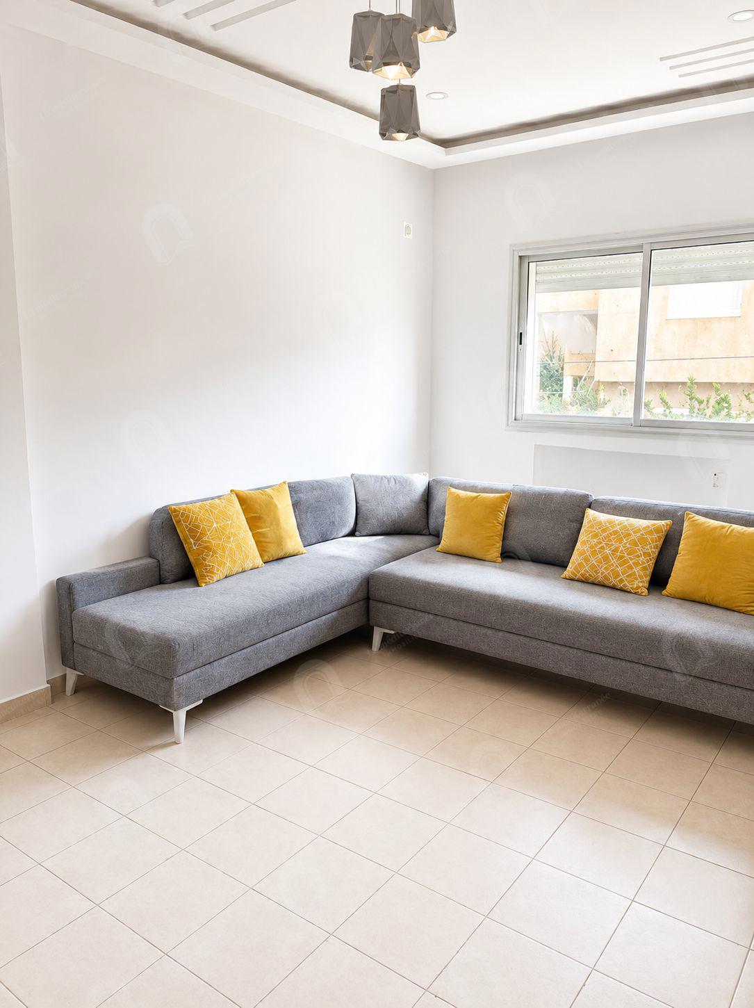 A louer étage de villa S+2 meublé situé au 2ème étage au bardo