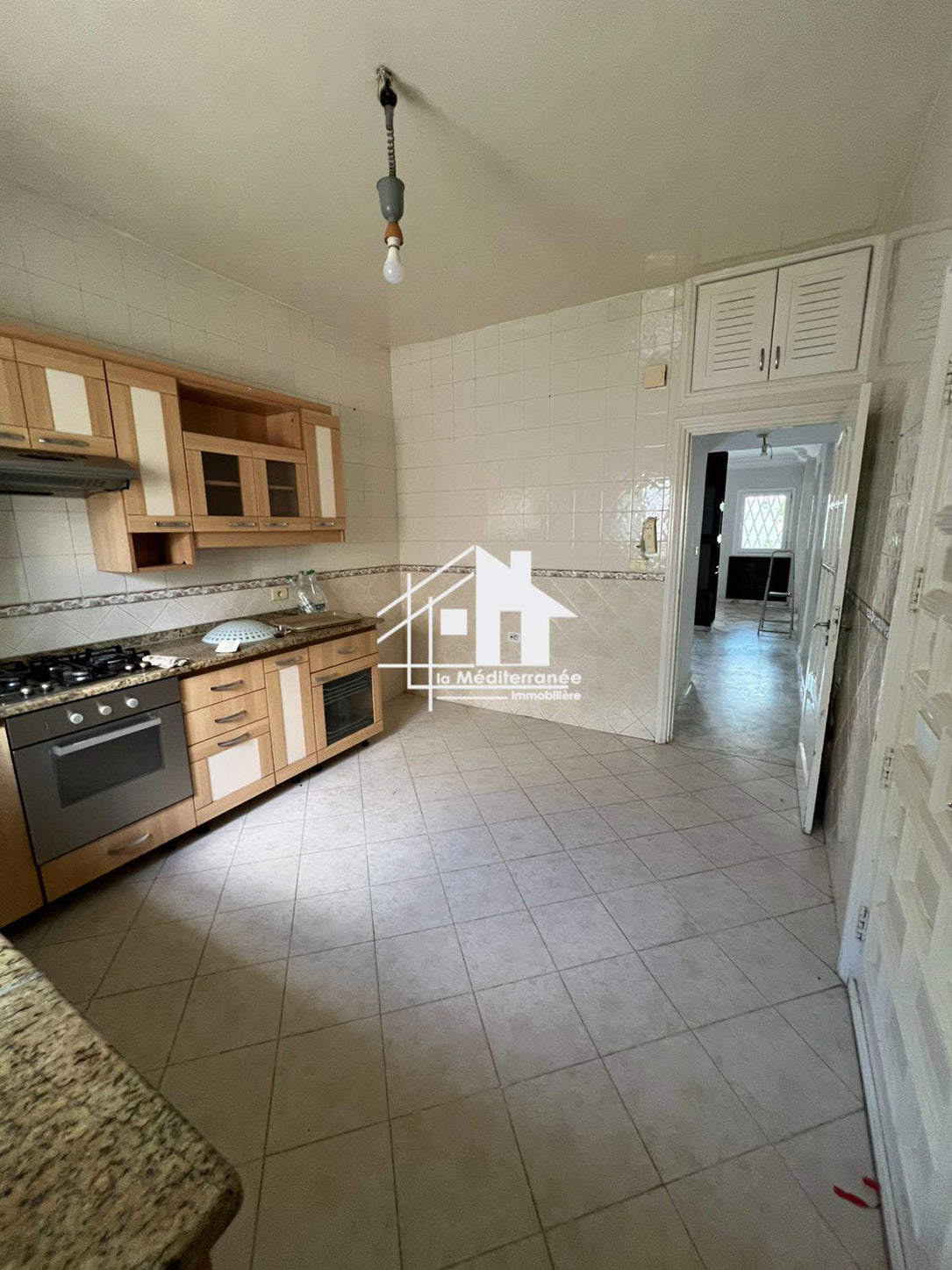 Location étage de villa s3 hst au Bardo