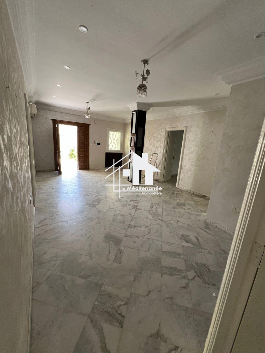Location étage de villa s3 hst au Bardo