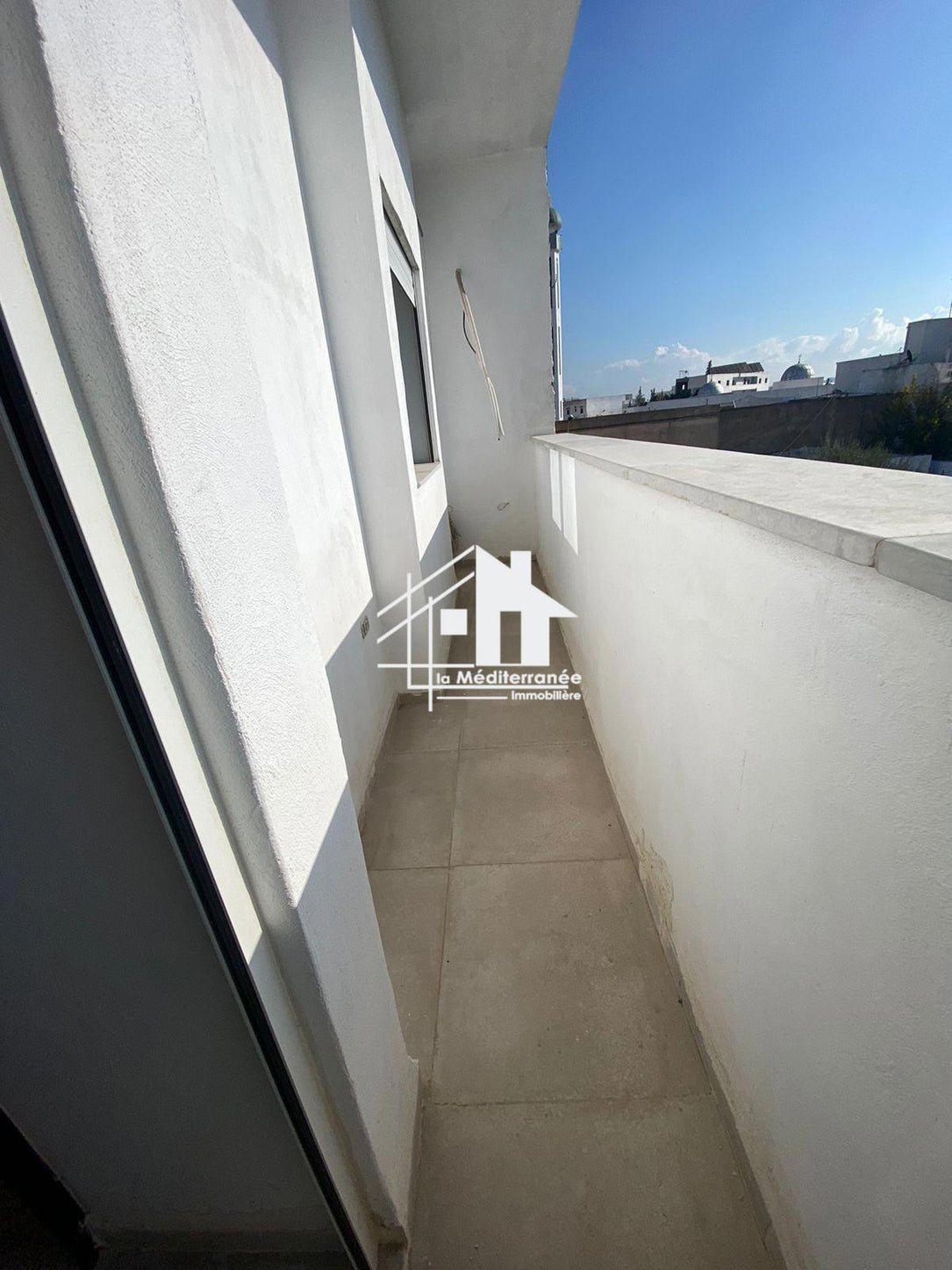 À louer étage de villa s3 jamais habité au bardo