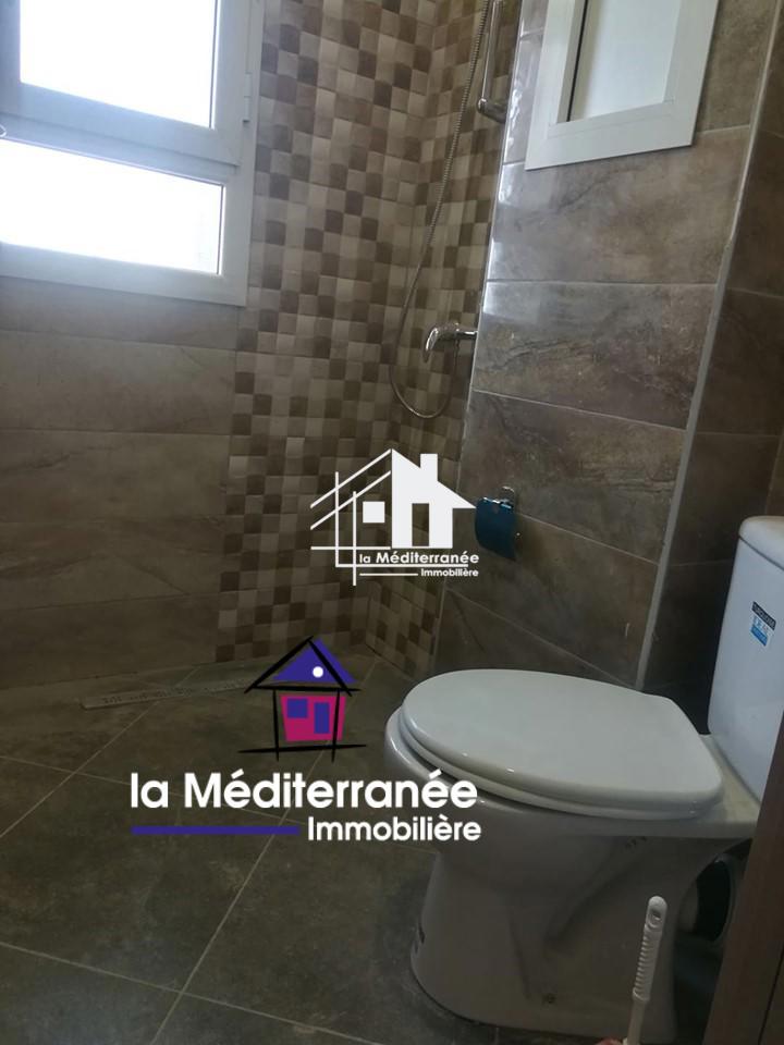 A louer Appartement s+3 A Boumhal Bassatine
