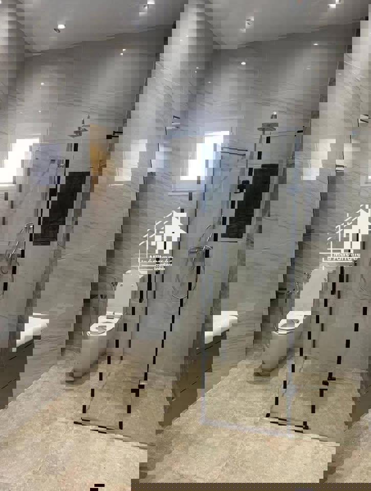 A louer appartement S+3 à Riadh El Andalous