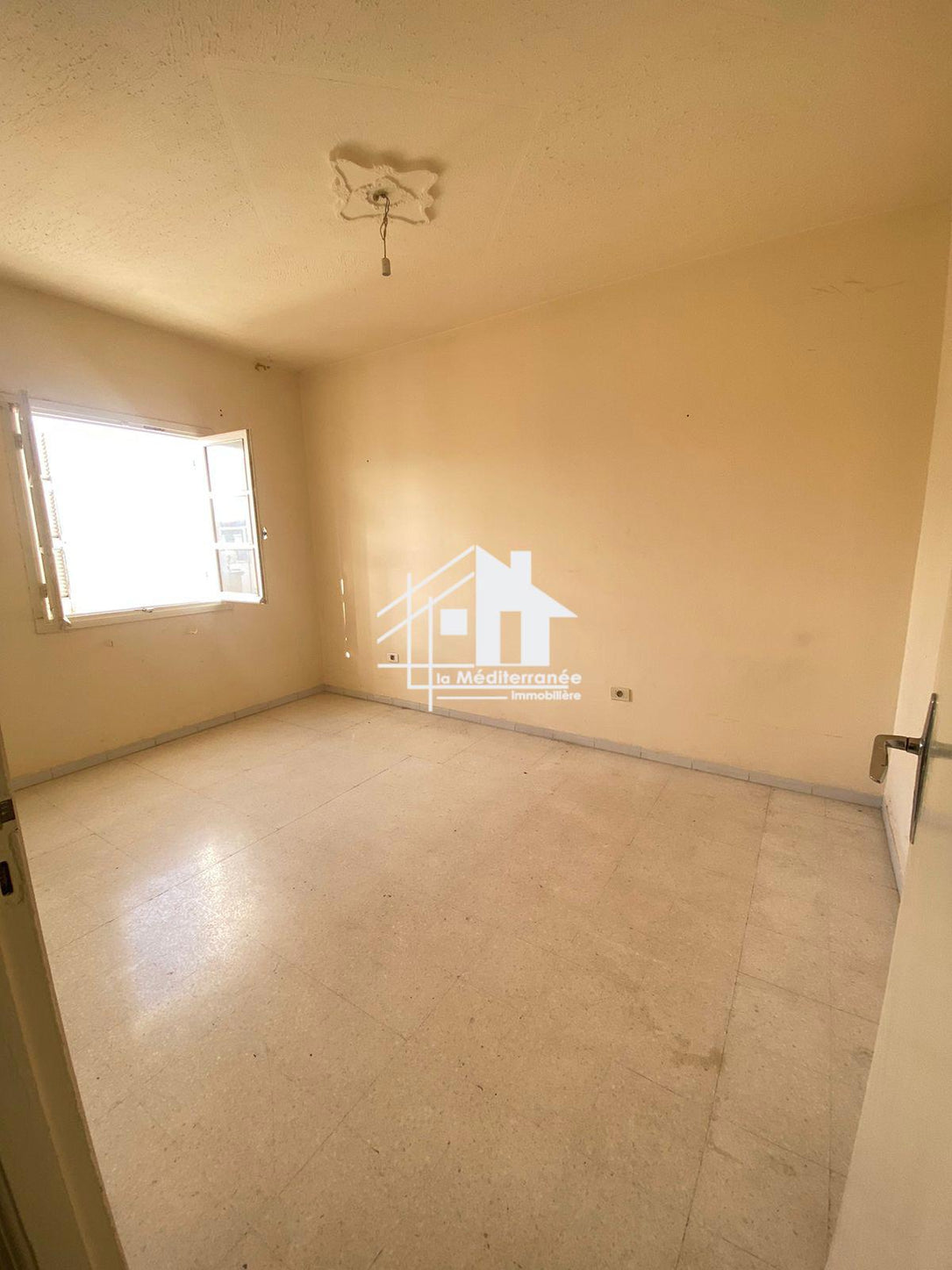 A louer appartement S+3 au Bardo