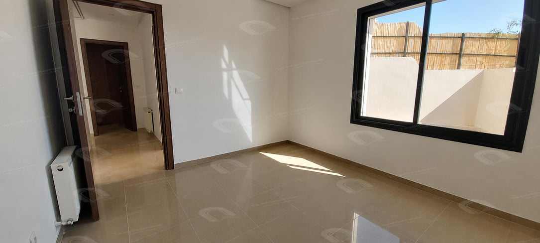 à louer un appartement s+2 à cité ennasr