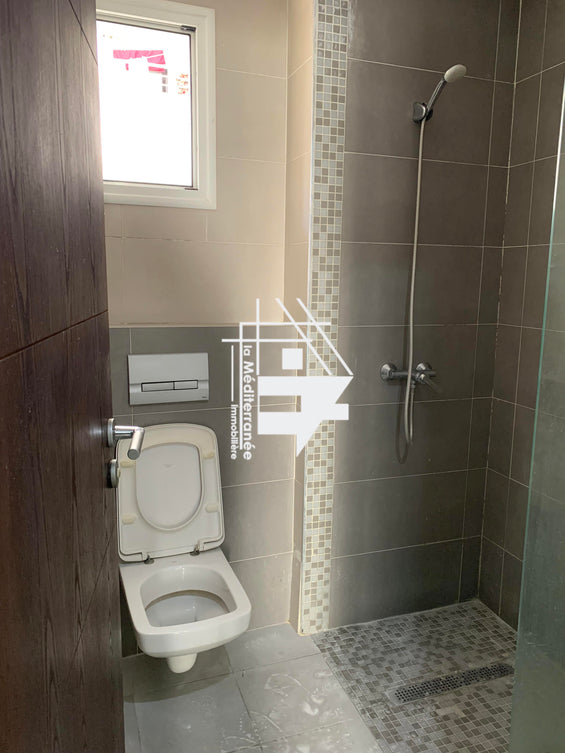 A vendre studio s+1 à ennasr