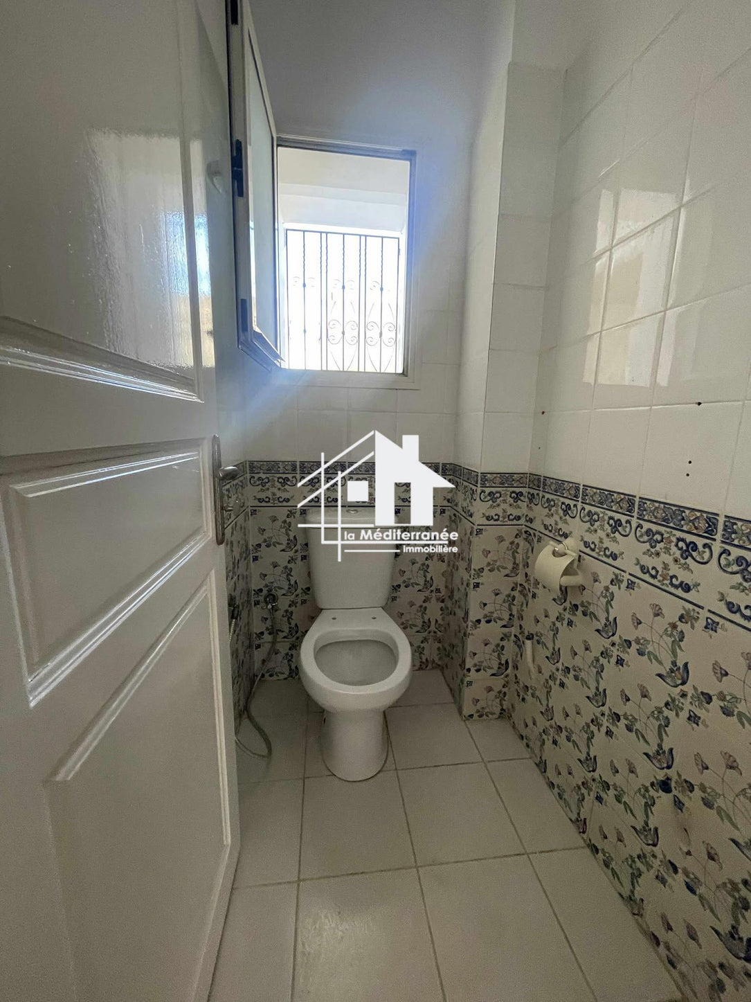 Etage de villa s+4 à Rades melyen