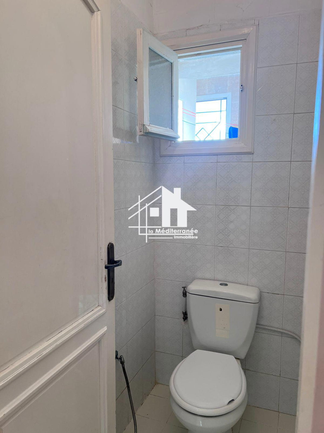 A louer appartement S+3 à Ennasr 2