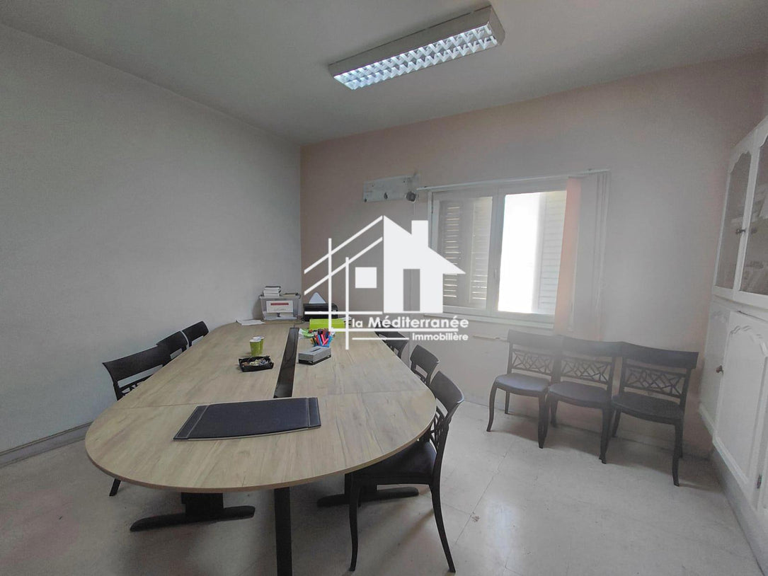 A vendre bureau H+3 au centre ville, Tunis