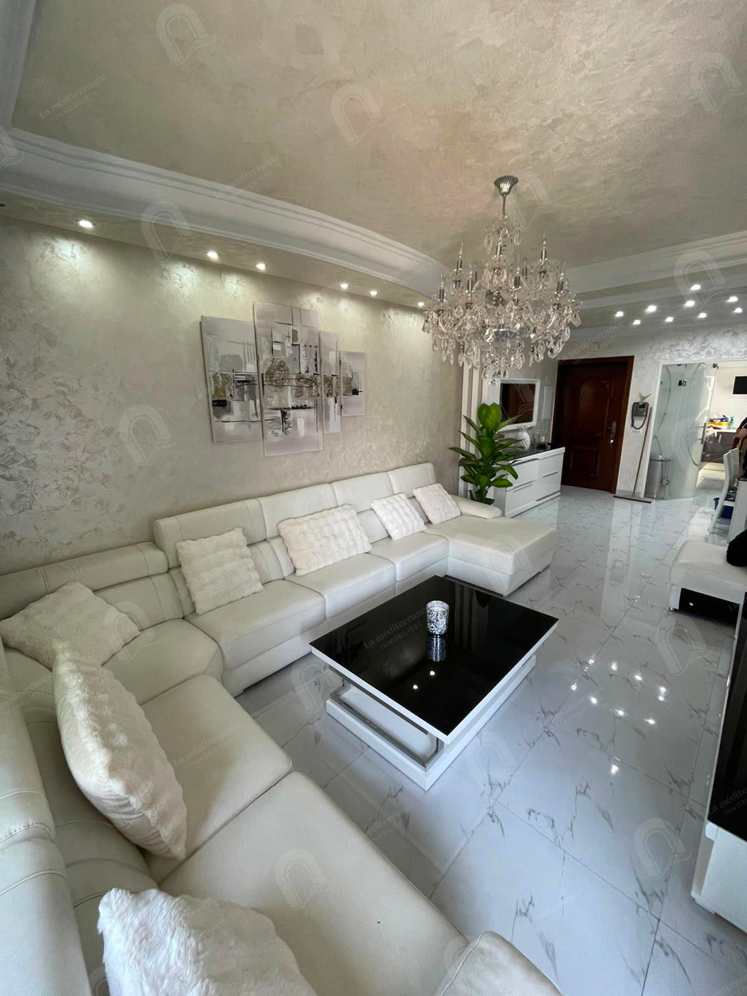 A vendre un appartement S+3 hst au bardo hedi chaker