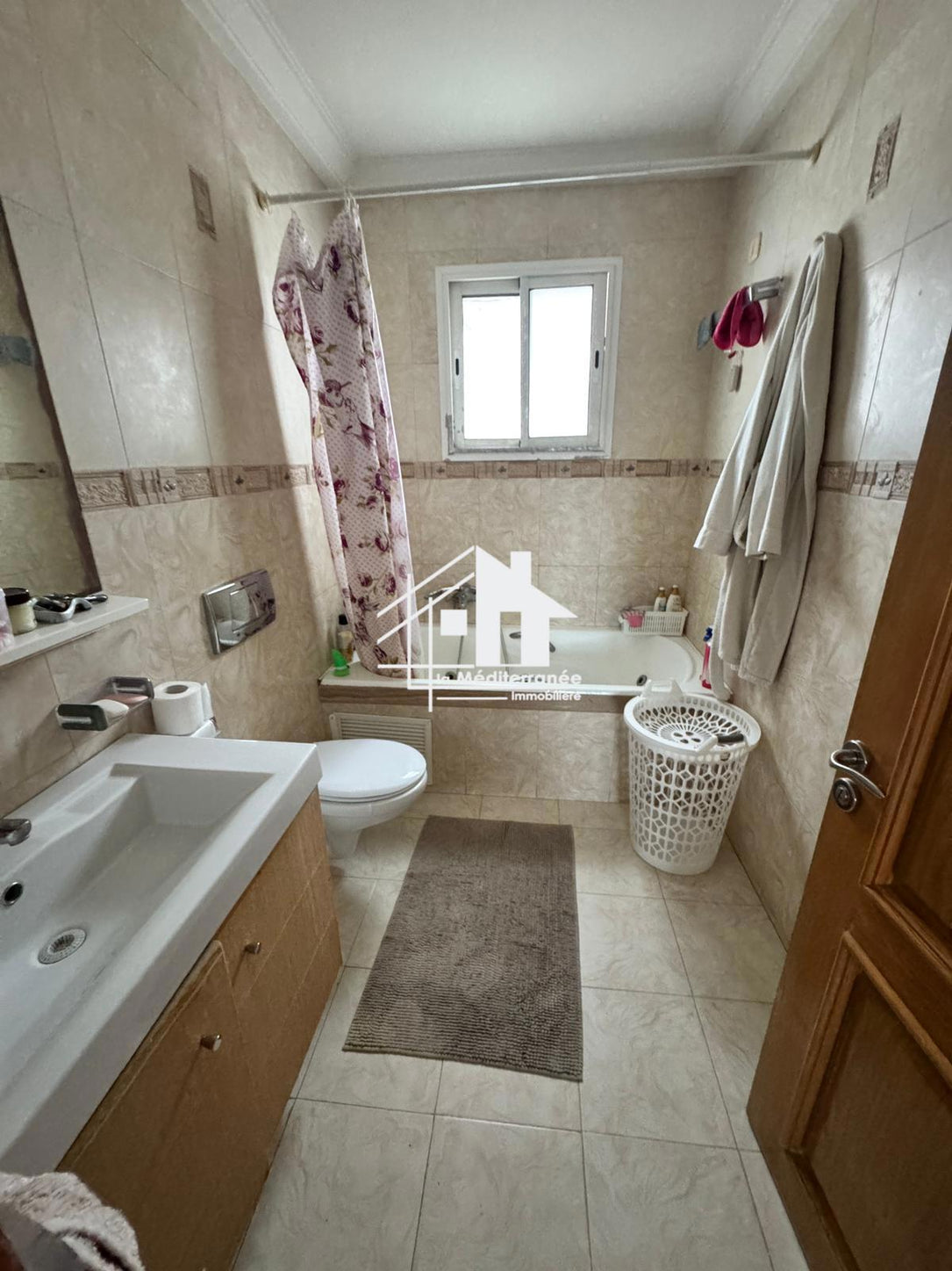 un appartement S+4 aux berges du lac 2