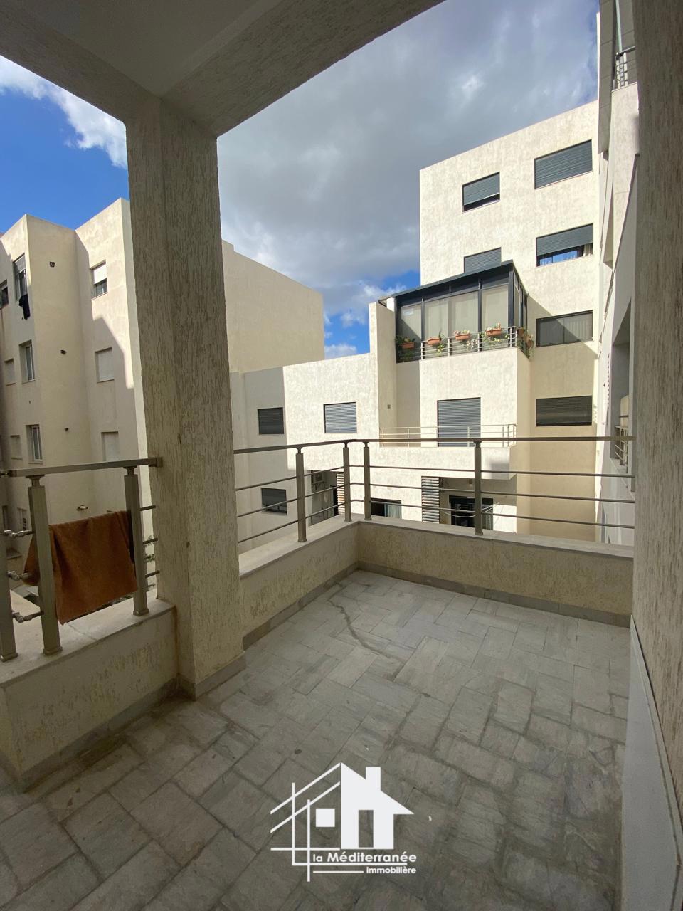 appartement s+3 à ain zaghouen nord