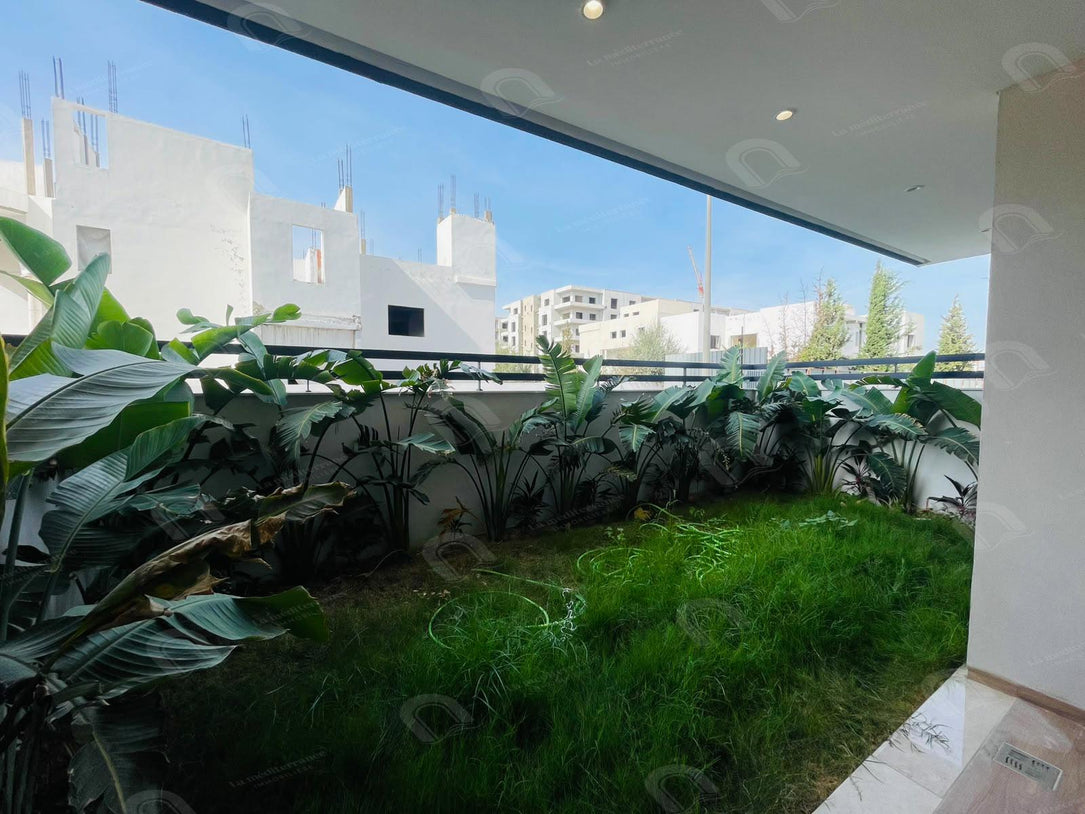 À vendre – Appartement S+2 avec jardin