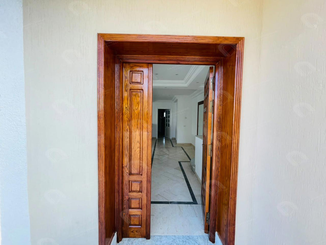 À louer Etage de villa au rdc à Jardin de l'Aouina