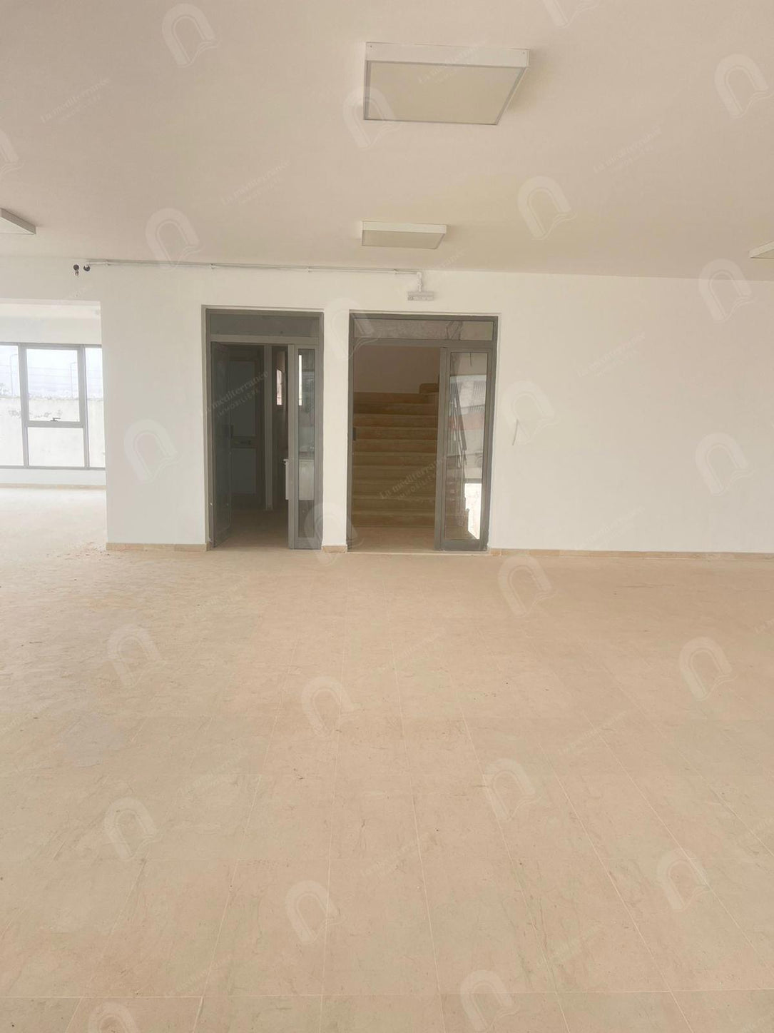 immeuble à louer au lac 3