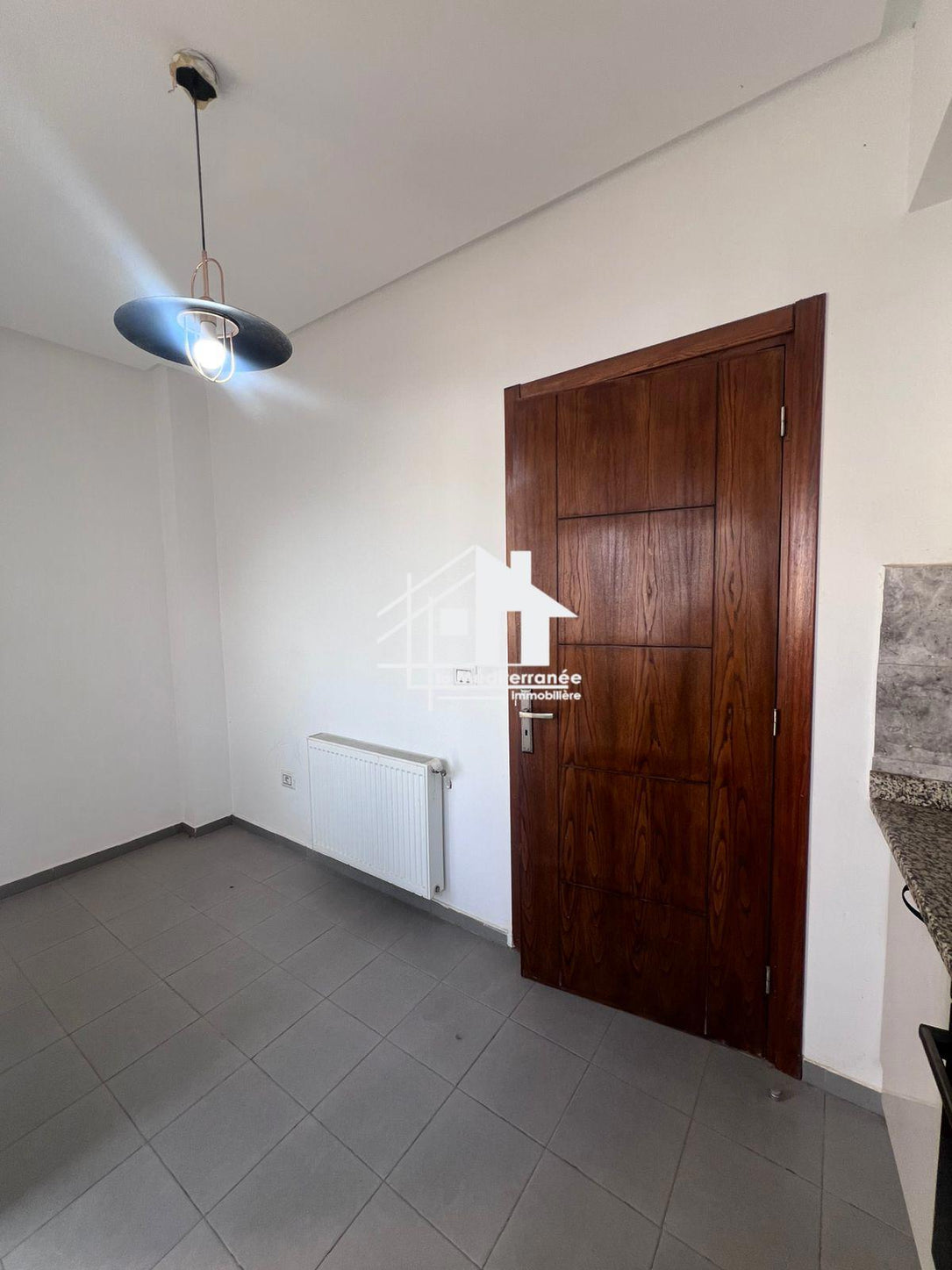A louer appartement S+2 à cité ben younes Manouba