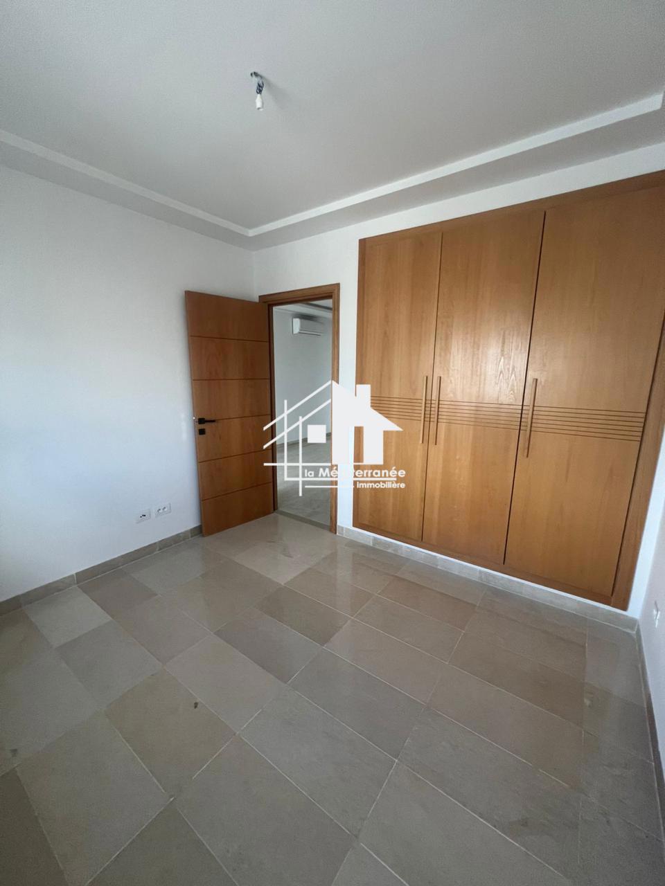 A louer un appartement s+1 à jardin d'el menzah2