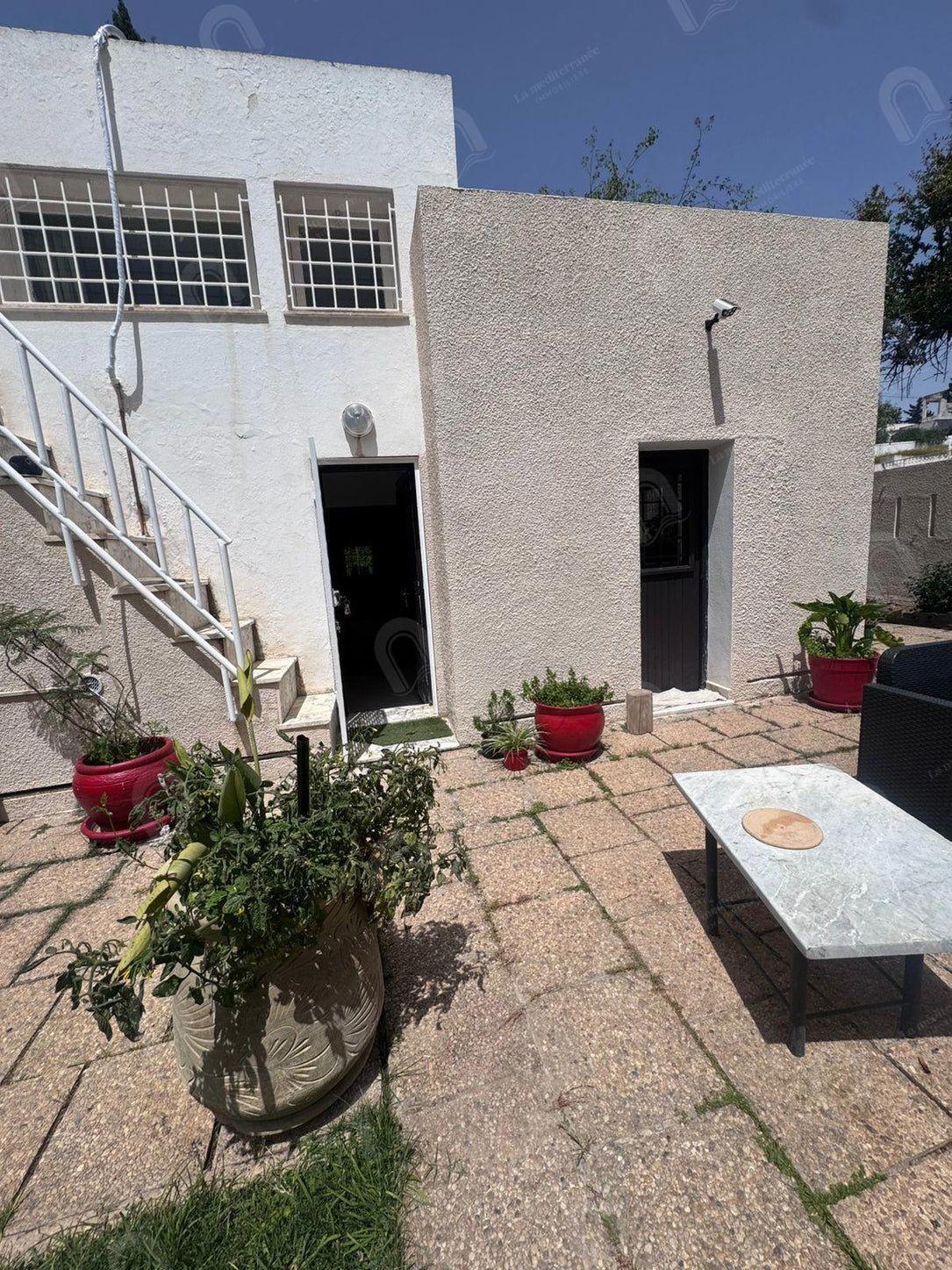 A vendre Villa 2S+5 avec grand jardin à cité romena