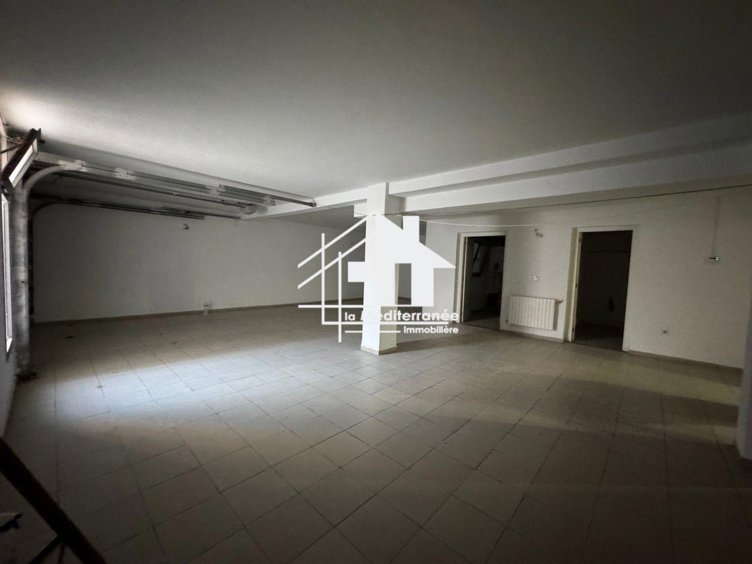 Une magnifique villa S+5 avec piscine au Lac 2