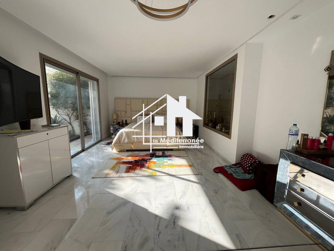 A louer un appartement s+2 vide à Gammarth touristiqie