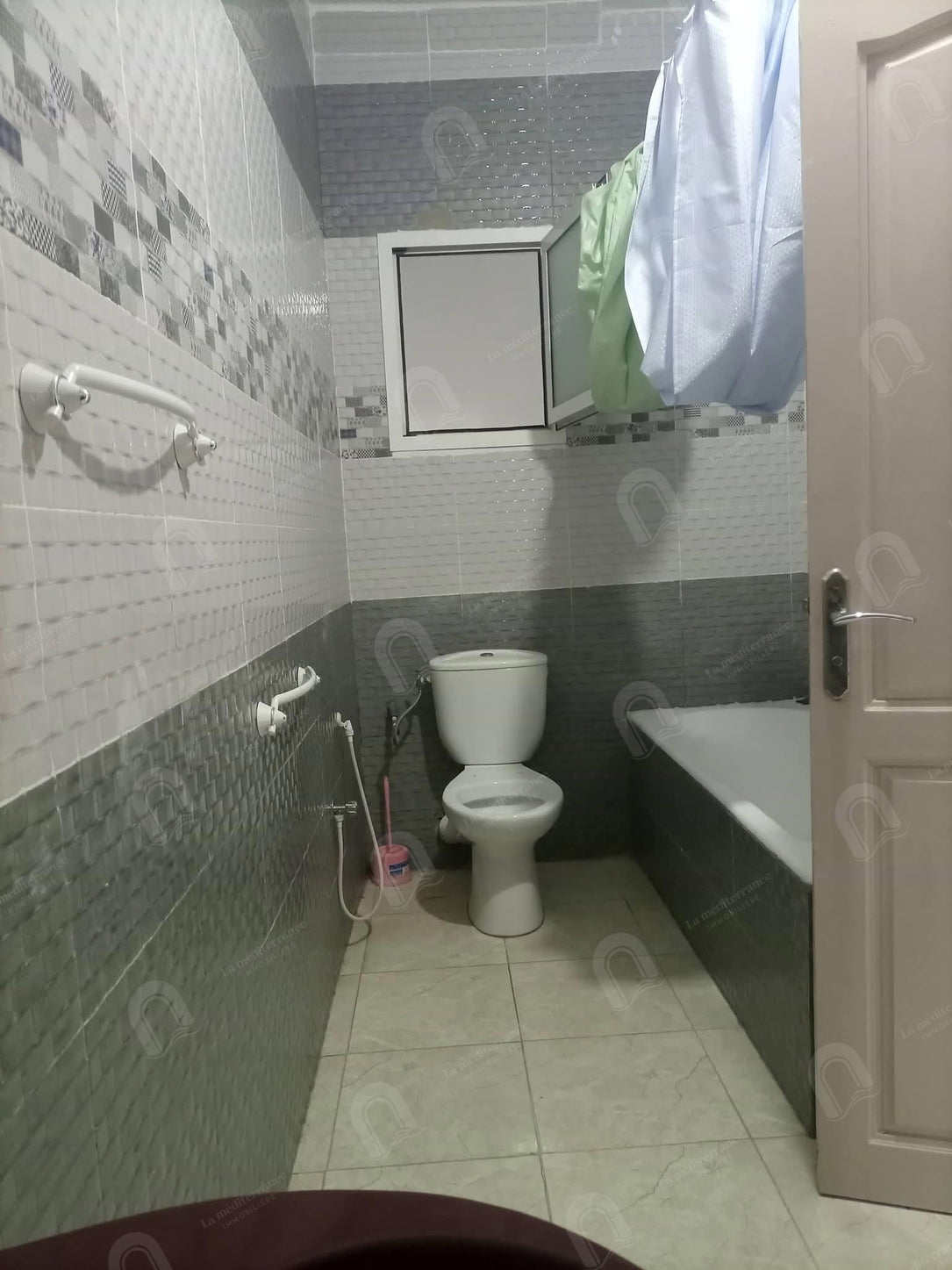 A louer appartement S+2 meublé au centre ville