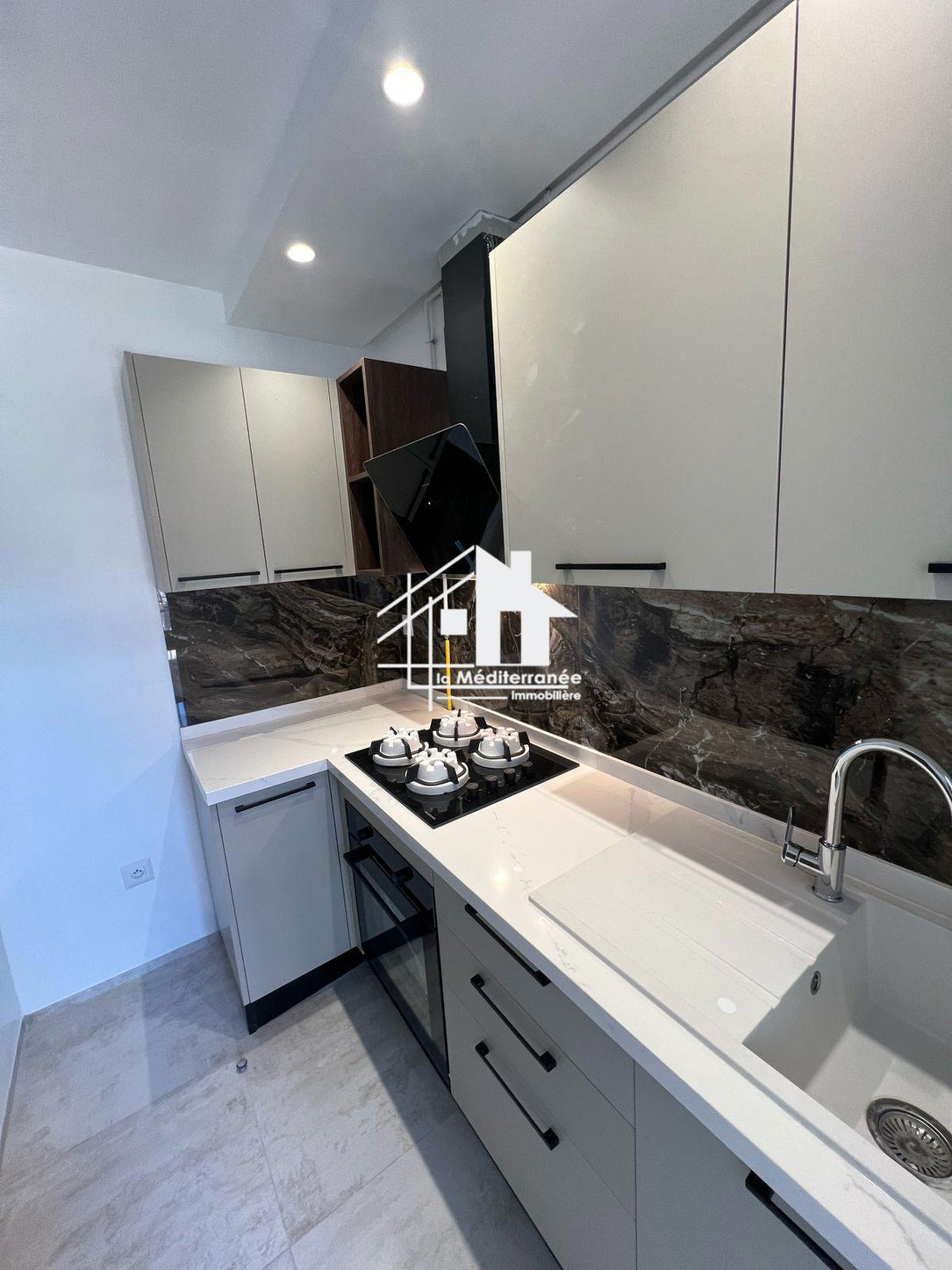 A louer appartement S+1 à l'aouina