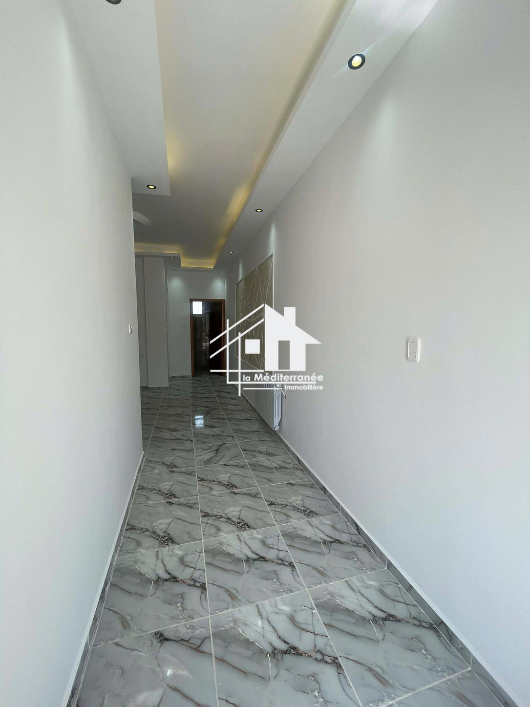 Etage de villa s+2 jamais habité à Taher sfar