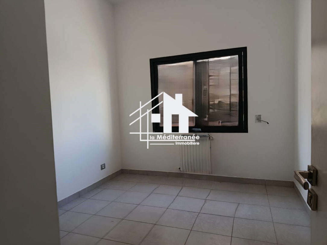 Appartement S+4 aux jardins de carthage