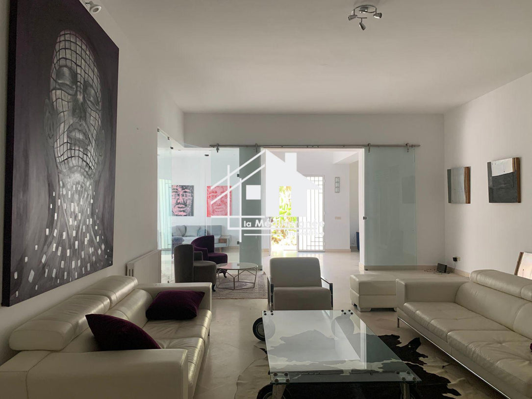 A louer Villa S+5 à la Marsa