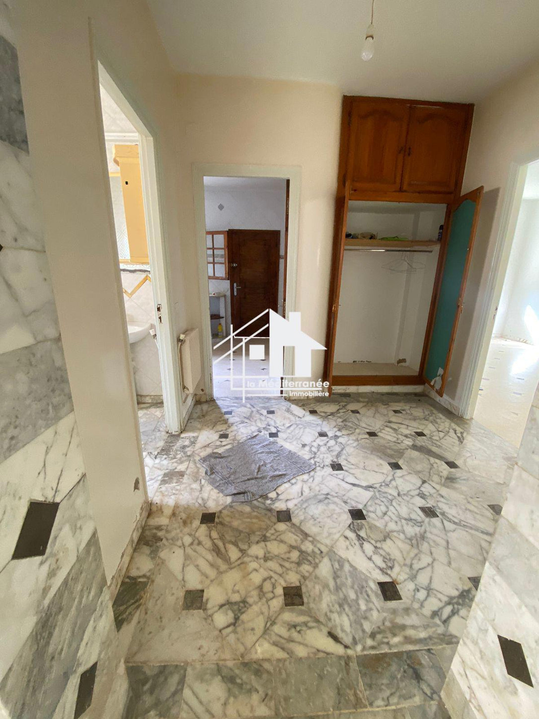 A louer étage de villa S+2 au bardo