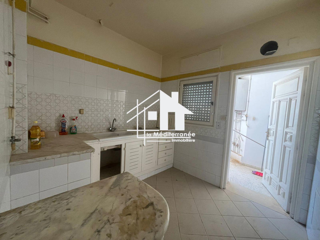 Un appartement S+2  à cité ennasr 2