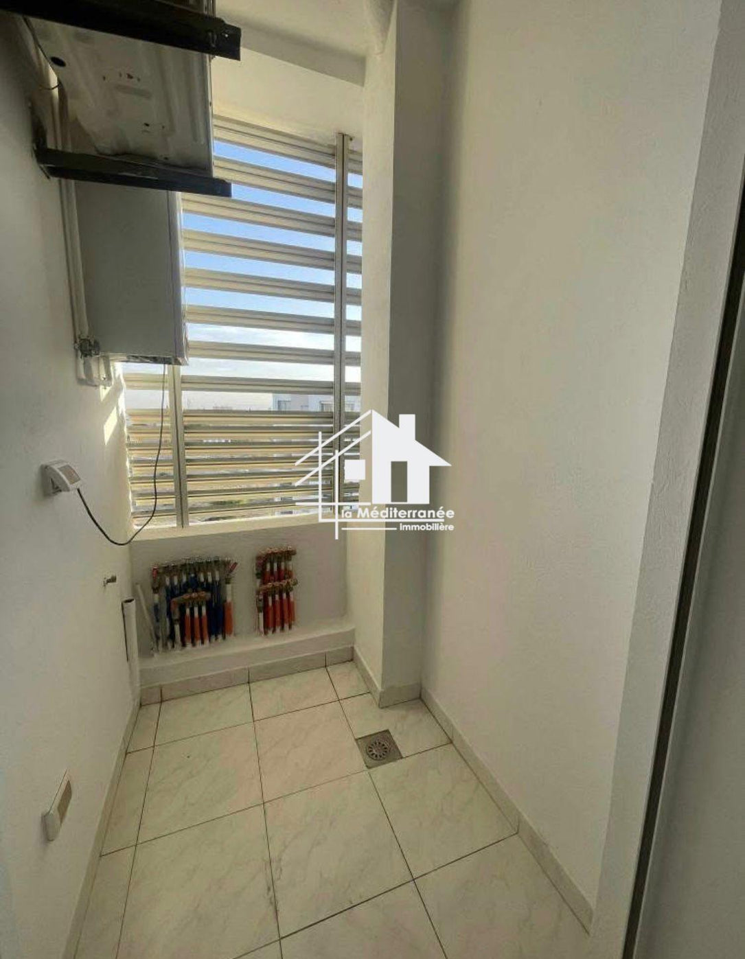A louer appartement S+1 hst à el menzah 9