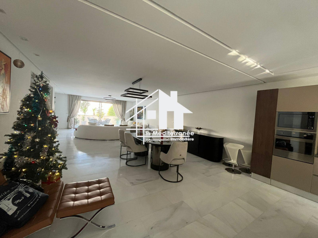 A louer un appartement s+2 vide à Gammarth touristiqie