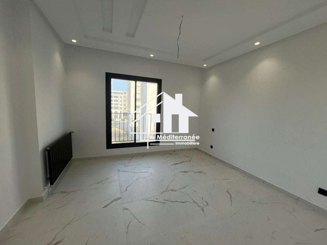 Appartement HST s+2 aux jardin de Carthage